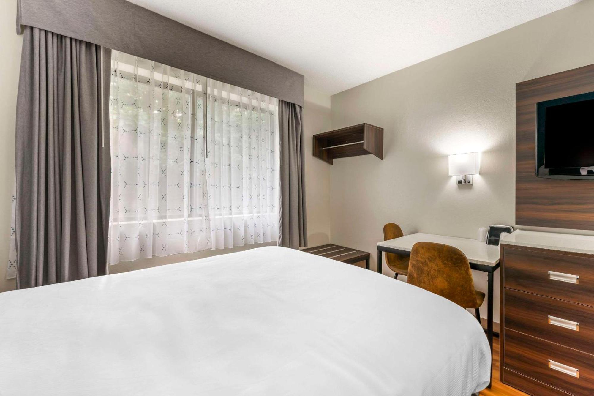 Suburban Studios Lavale - Cumberland La Vale Экстерьер фото